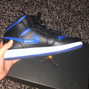 Jordan 1 Mid SE